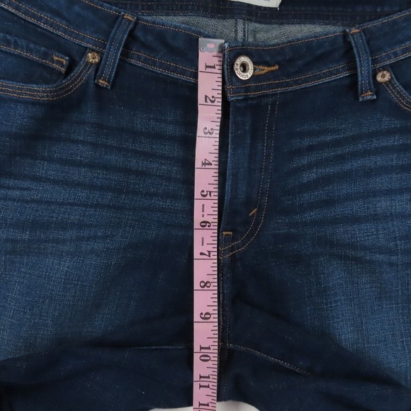 Levis 529 Womens Jeans Size 36x31 Curvy Straight Mid Rise Dark Wash Blue Denim - Picture 4 of 10